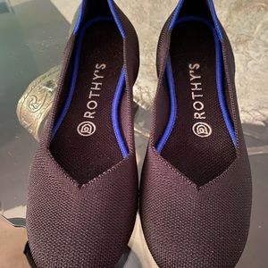 Authentic Black/ Blue Rothy’s flats 7 1/2